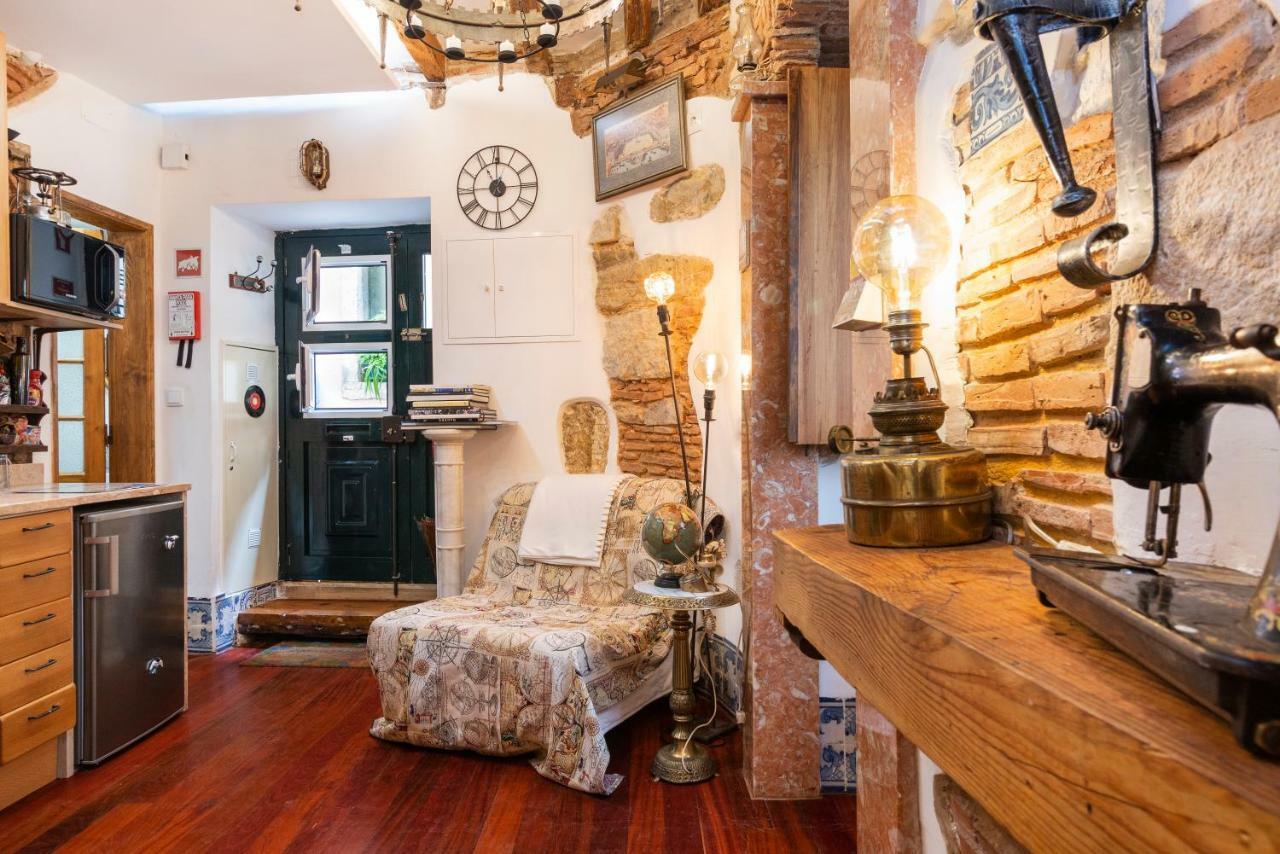 Romantic Medieval Apartment Lisbon Exterior photo