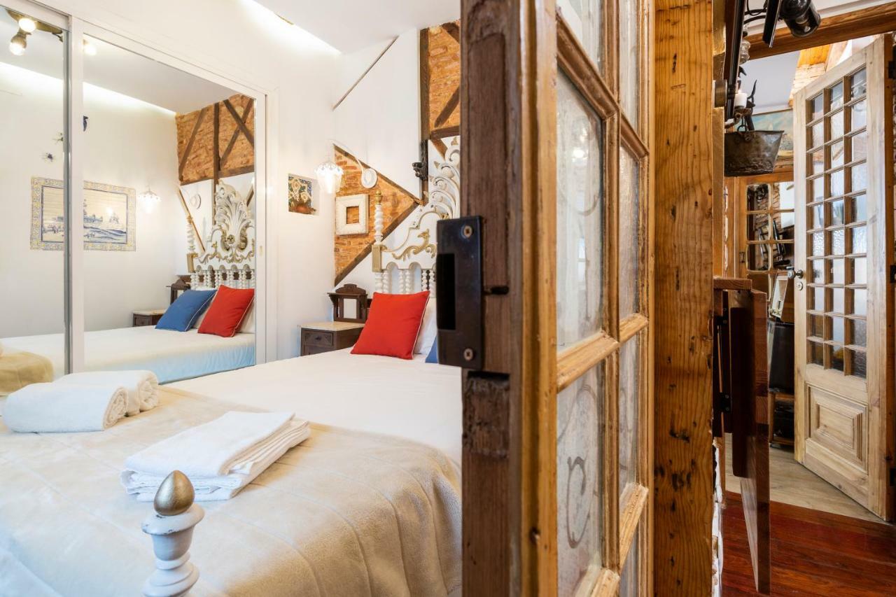 Romantic Medieval Apartment Lisbon Exterior photo